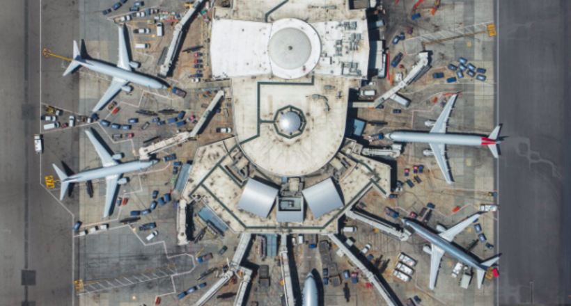 13 зачаровують фото симетричної краси аеропортів з висоти польоту 