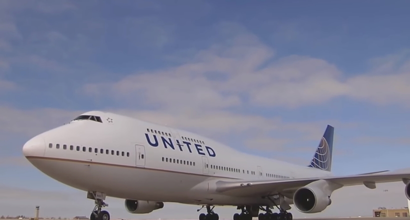 Відео: Чому основний колір літаків — білий