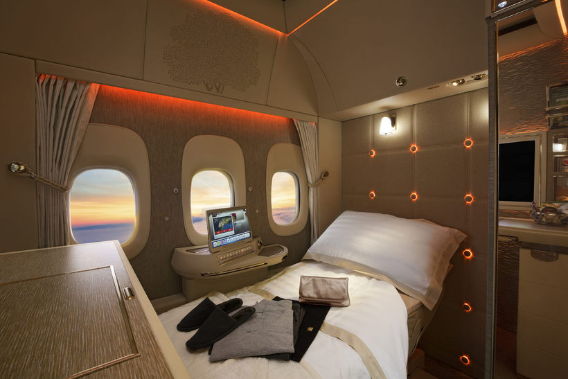 Як виглядає місце в літаку за $9000: у Emirates з'явився шикарний готель в небі