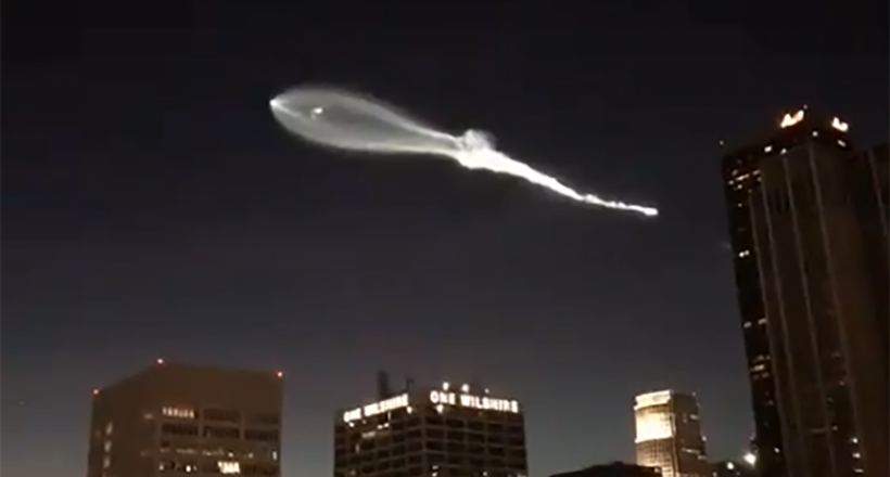 «НЛО» над Каліфорнією потрапило на відео