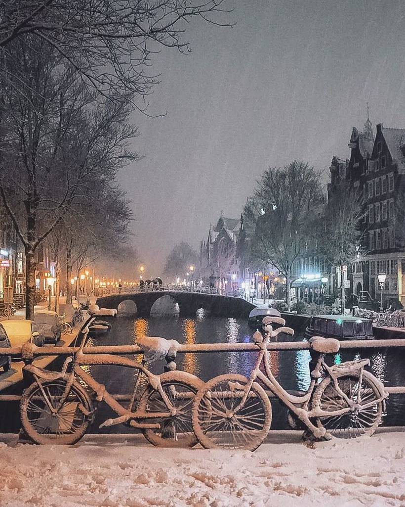 Нідерланди у снігу: фотограф показав, як Амстердам перетворився на зимову казку
