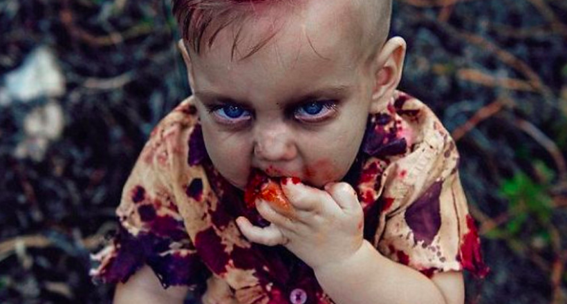 Австралійка влаштувала свого однорічного сина фотосесію в стилі зомбі і розлютила людей
