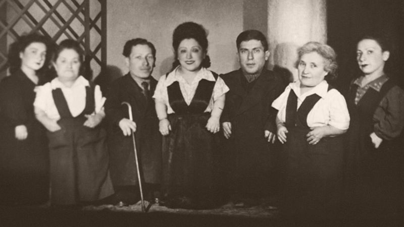 Сім'я Овіц: сім гномів Освенціма