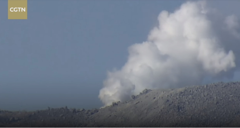 Відео: Вулкан Іо в Японії почав вивергатися вперше за 250 років