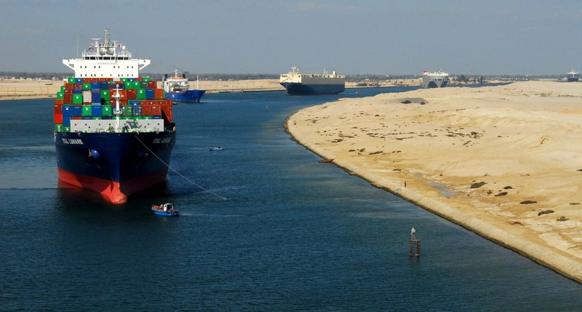 Новий Суецький канал: навіщо знаменитого каналу знадобився дублер