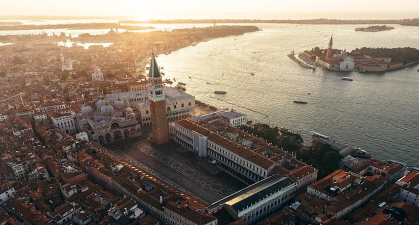 Чудові повітряні фото Венеції