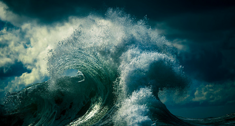 Симфонія хвиль: незабутні фото океану від Рея Коллінза