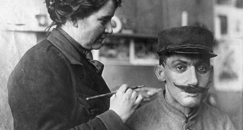 Як жінка рятувала життя ветеранів Першої світової війни, «відновлюючи» їх особи