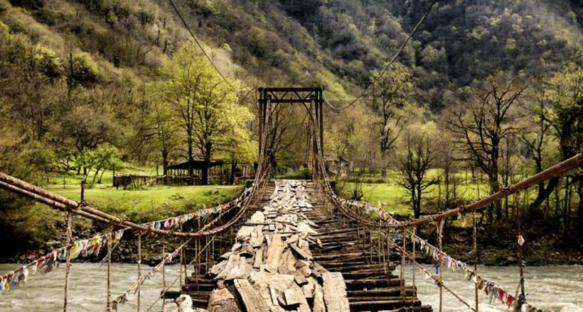 Британський фотограф відобразив приголомшливі занедбані місця Абхазії 