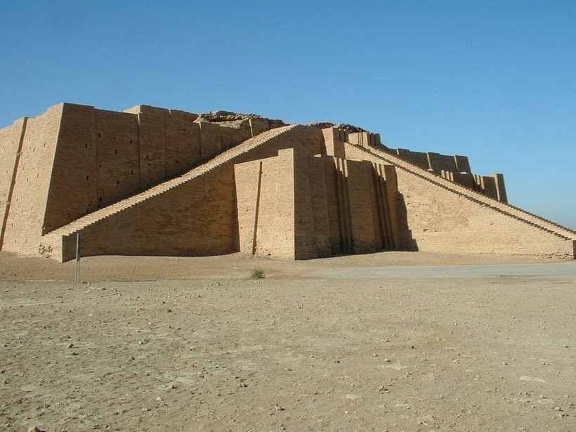 Чим була Вавилонська вежа, і як виглядали древні піраміди Близького Сходу