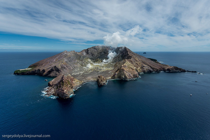 Нова Зеландія: Уайт-Айленд — приватний вулкан посеред океану