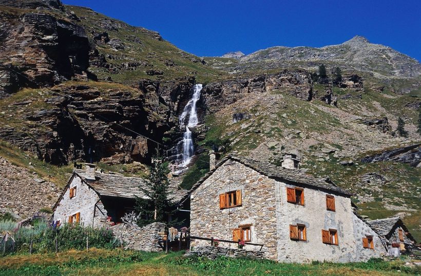 За переїзд в альпійську село в Італії заплатять 9 тисяч євро