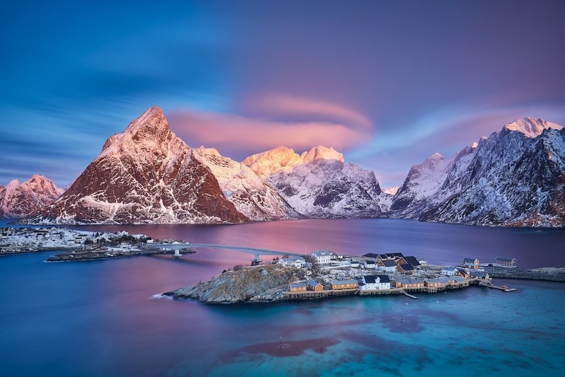 Момент тиші: фотограф знімає вражаючі арктичні пейзажі