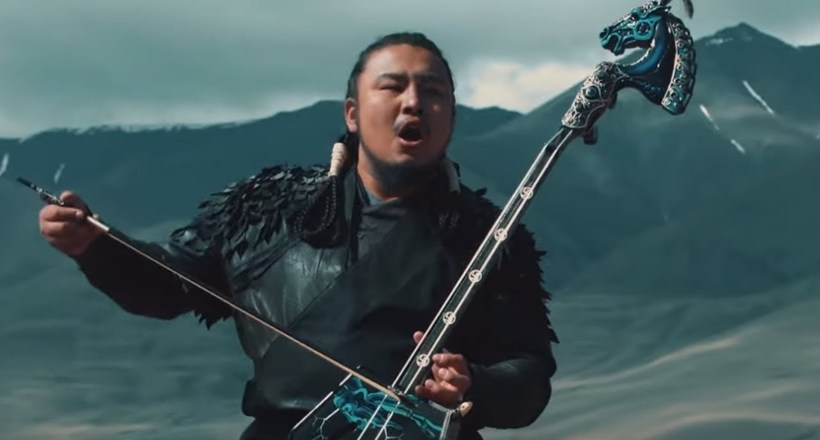 Відео: Монгольські музиканти зіграли хеві-метал на своїх народних інструментах