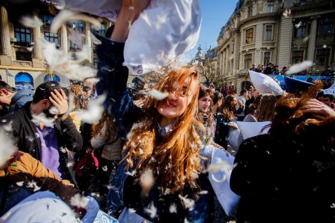 Міжнародний день битви подушками в Бухаресті