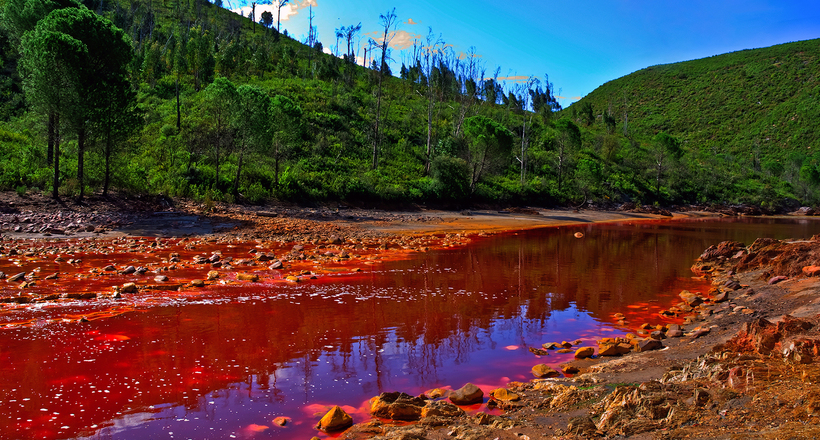 Незвичайна іспанська річка: чому вода в Ріо-Тінто такого червоного кольору