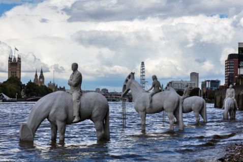 Феноменальний пам'ятник у Лондоні, який можна побачити тільки двічі на добу
