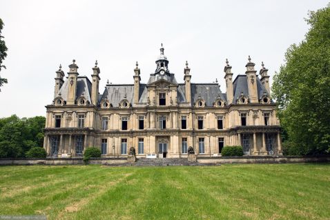 Занедбані замки Франції
