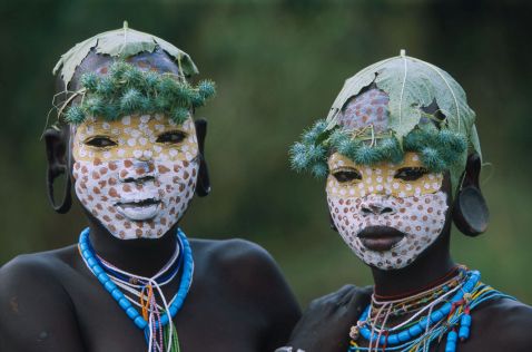 27 яскравих знімків про те, як виглядає висока мода в Африці