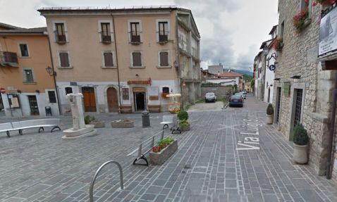 15 несамовитих фото італійських міст до і після землетрусу