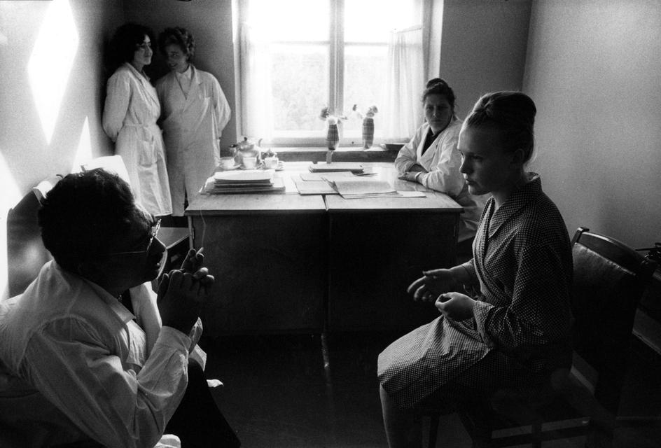 Блог - 15 чесних знімків Єви Арнольд про життя в СРСР у 1966 році 15 чесних знімків Єви Арнольд про життя в СРСР у 1966 році