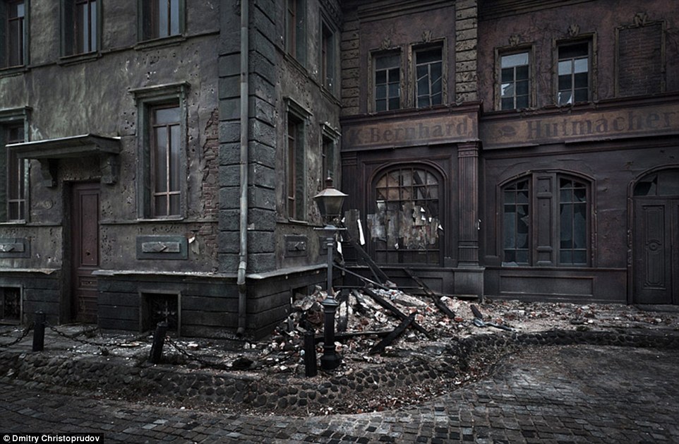 Блог - Декорації «Мосфільму» часів Другої світової війни Декорації «Мосфільму» часів Другої світової війни