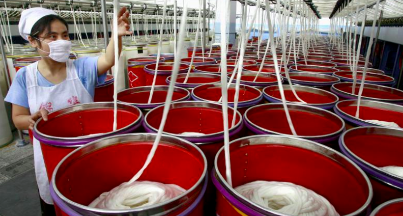 20 фотографій, що демонструють, як проходить робота на різних фабриках Китаю 