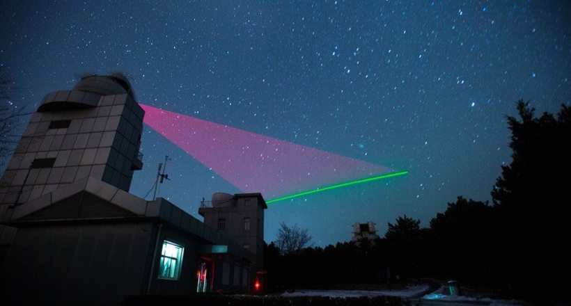 Заплутані фотони вдалося передати через супутник, і чому це важливо