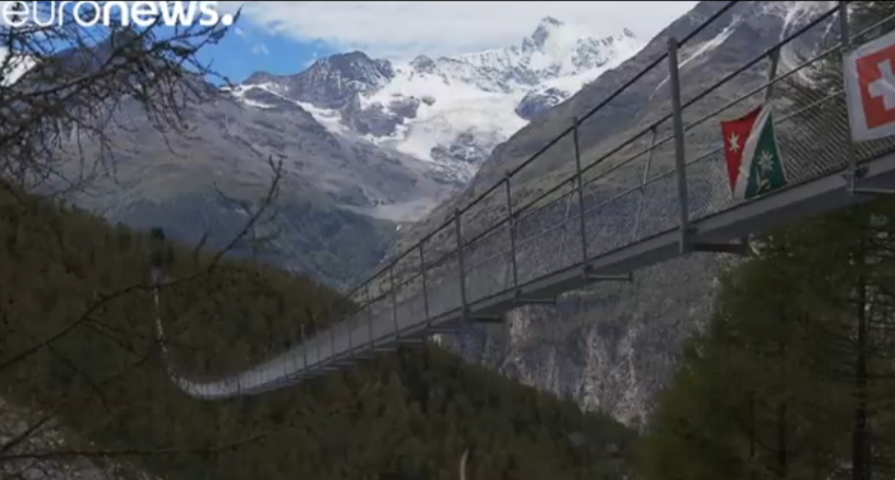 Найдовший у світі підвісний міст з'явився в Швейцарії