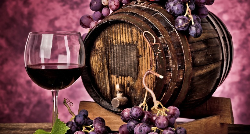 На Сицилії знайшли вино, якому шість тисяч років