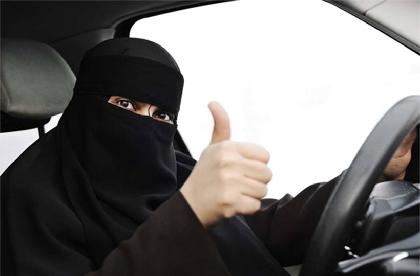 Жінкам Саудівської Аравії дозволили водити машину