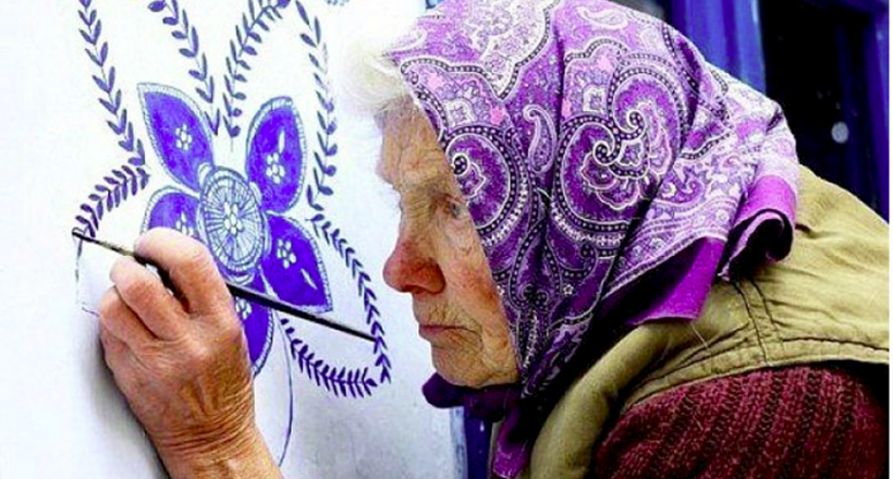 90-річна чеська бабуся перетворила невелике село в художню галерею
