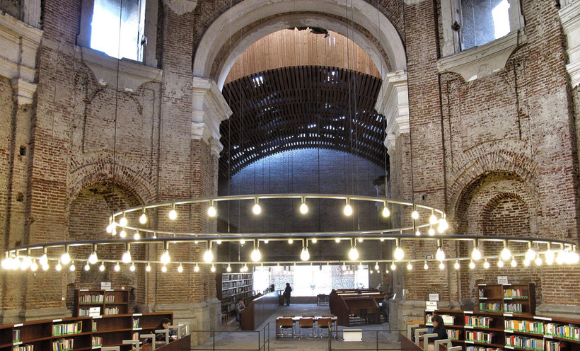 У Мадриді відреставрували храм 18 століття і перетворили його в загальнодоступну бібліотеку