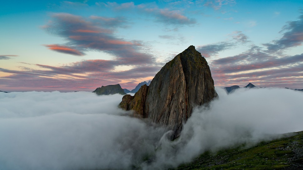 28 фантастичних туманних пейзажів з усього світу (частина 1)