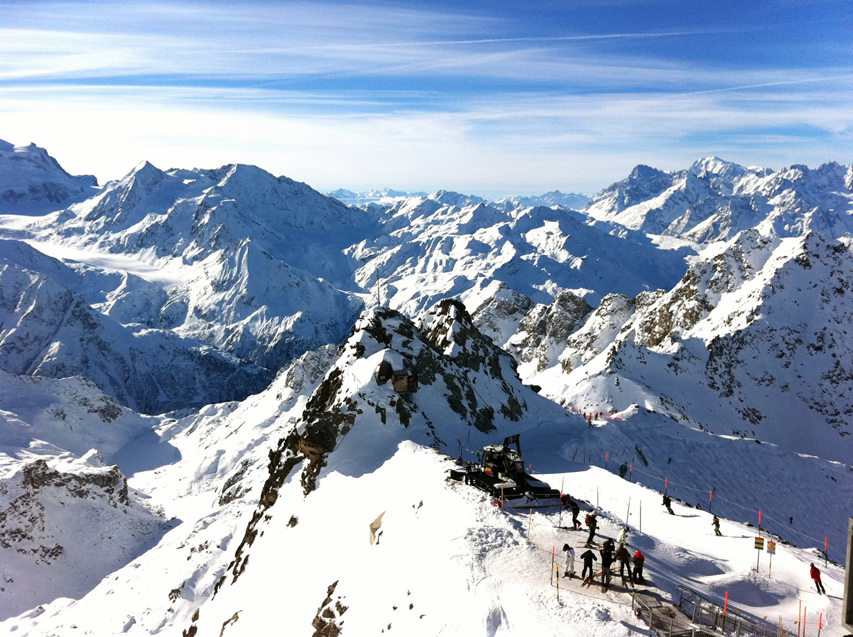Величні Альпи і найкращі гірськолижні курорти Швейцарії