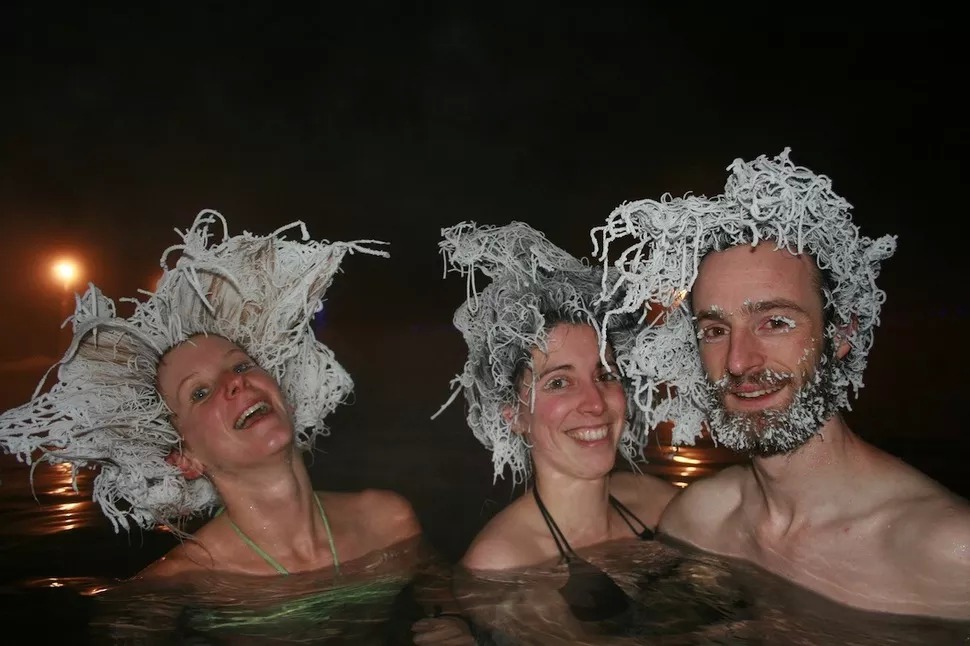 Божевільні замерзлі зачіски — екзотична розвага канадців