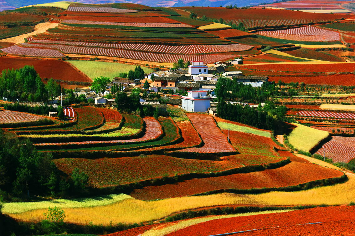 Приголомшливі фотографії червоних земель долини Дончуань