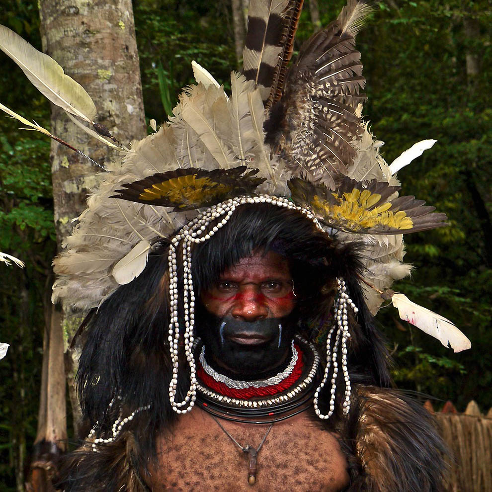 Вражаюче життя папуасів Нової Гвінеї. Таких людей ти ще не бачив!