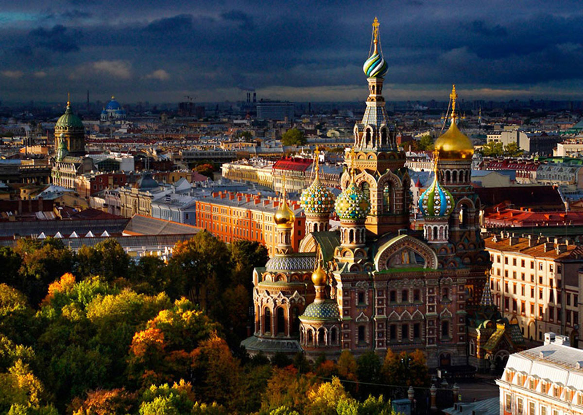 Американець зробив карколомні знімки Санкт-Петербурга. Таким це місто ви ще не бачили!