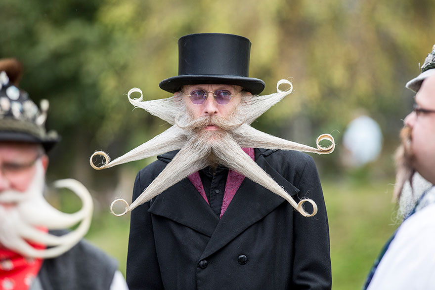 16 крутих знімків з божевільного Міжнародного конкурсу бороди і вусів