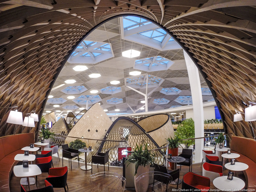 Найкрасивіший аеропорт в світі: Баку, Азербайджан