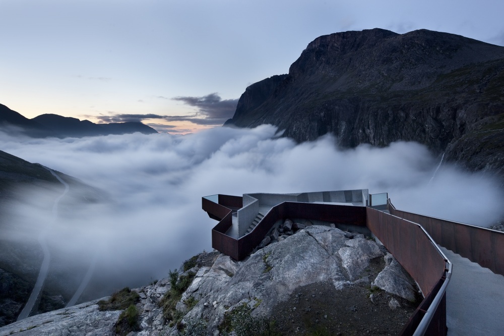 9 запаморочливих місць в світі для тих, хто не боїться висоти