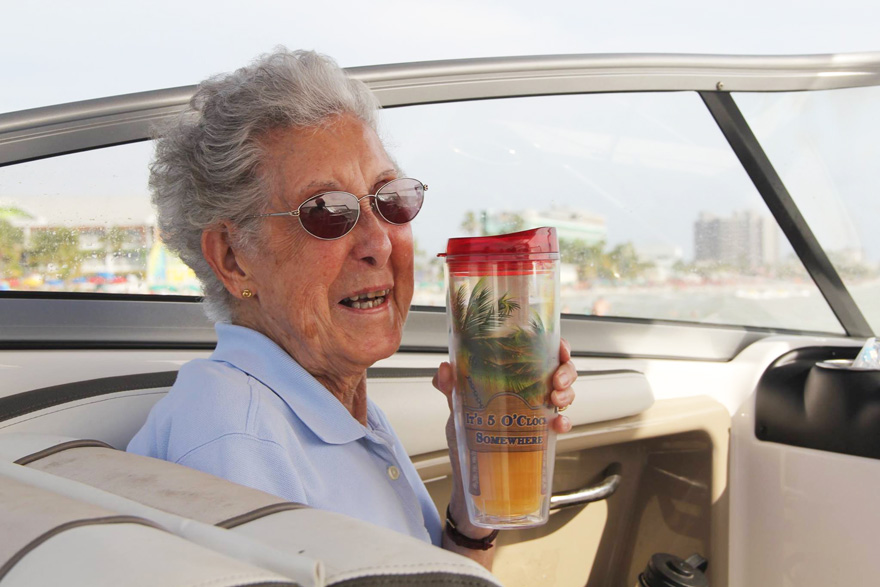 Дізнавшись про смертельну хворобу, ця 90-річна американка вирушила в епічне подорож!