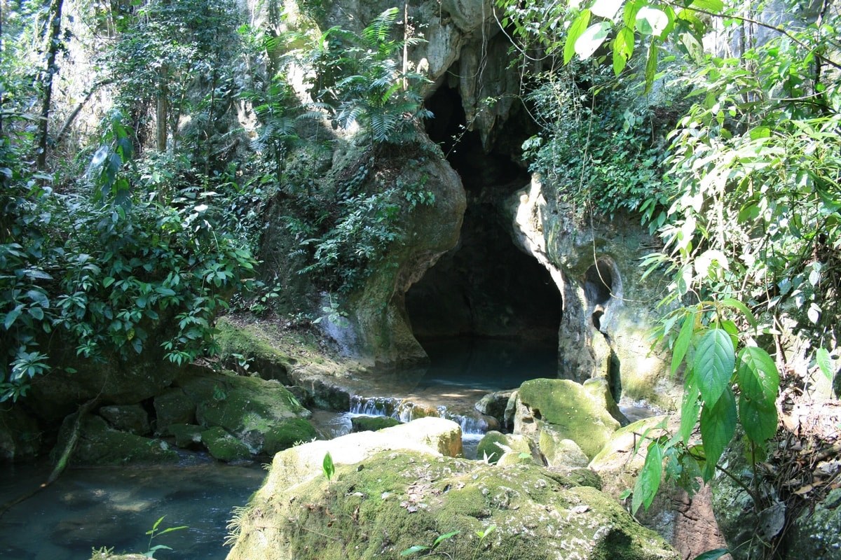Священна печера Кришталева діви стародавньої цивілізації майя
