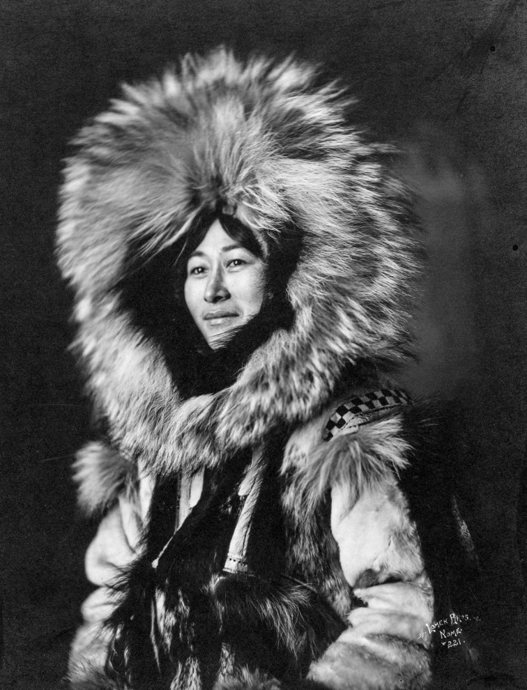 Ескімоси Аляски на безцінних історичних знімках 1903 — 1930 років