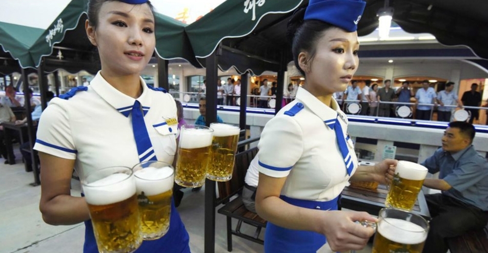 17 цікавих фото з першого пивного фестивалю в Північній Кореї