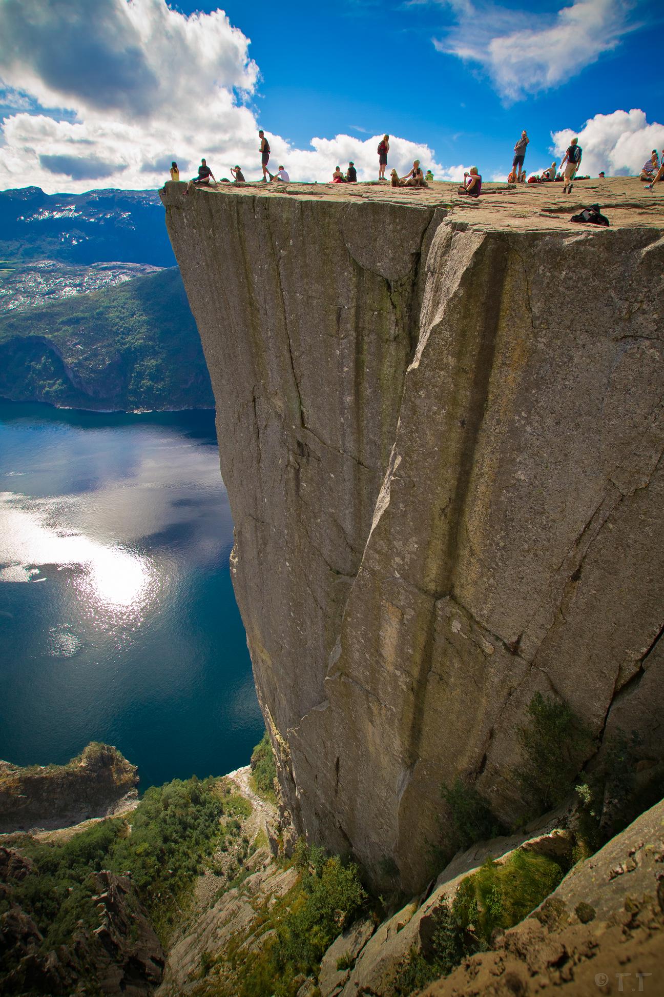 Норвегія хоче скоротити потік туристів, щоб зберегти природні пам'ятки