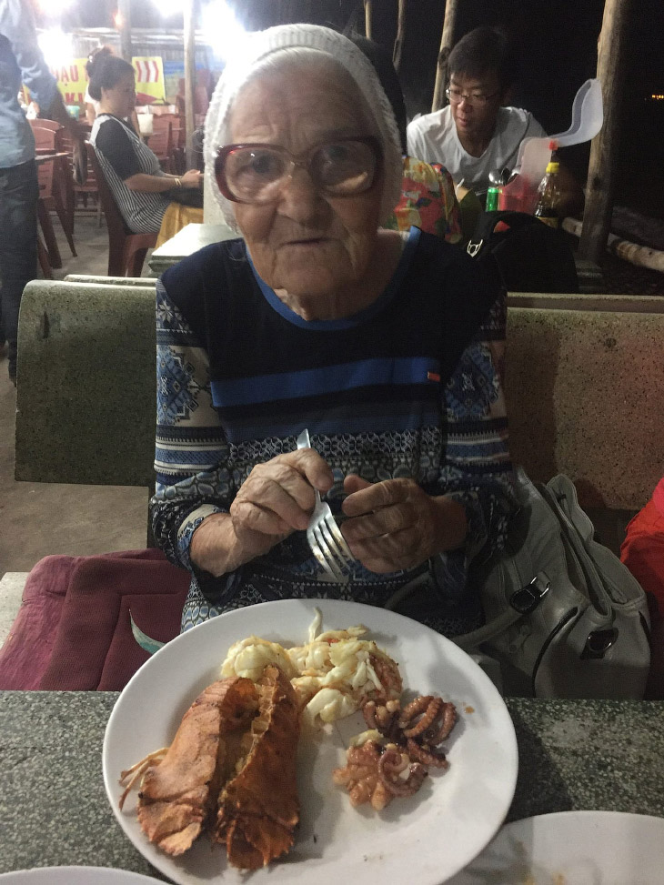 Як 89-річна мешканка Красноярська подорожує по світу на свою пенсію