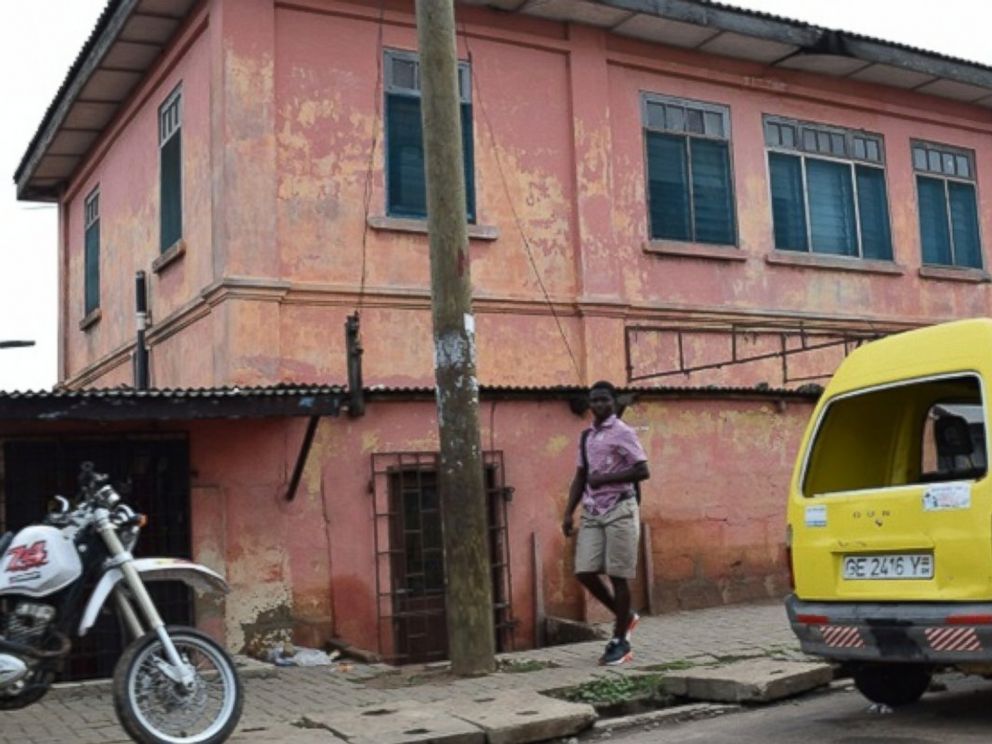 Протягом десяти років підроблене посольство США в Гані документи видавало