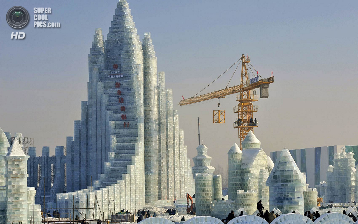 Місто з снігу і льоду відкрився в Китаї